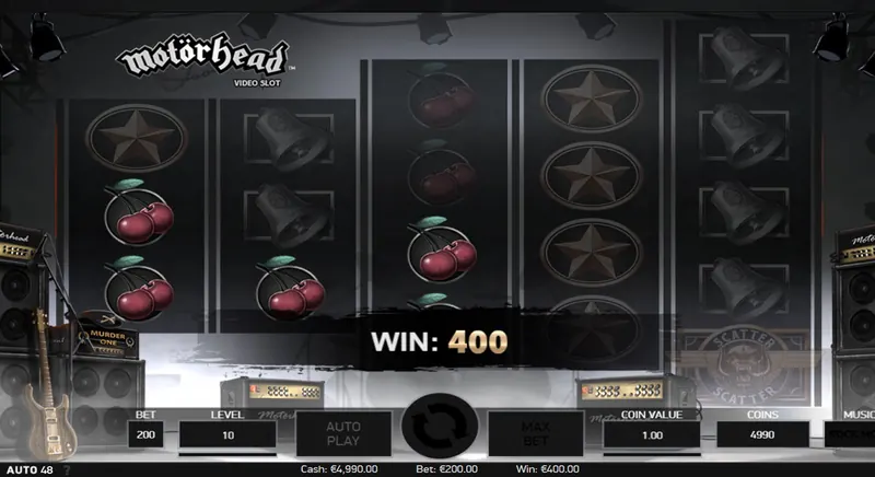 Motorhead slot gameplay with a win on the stage-rig reels